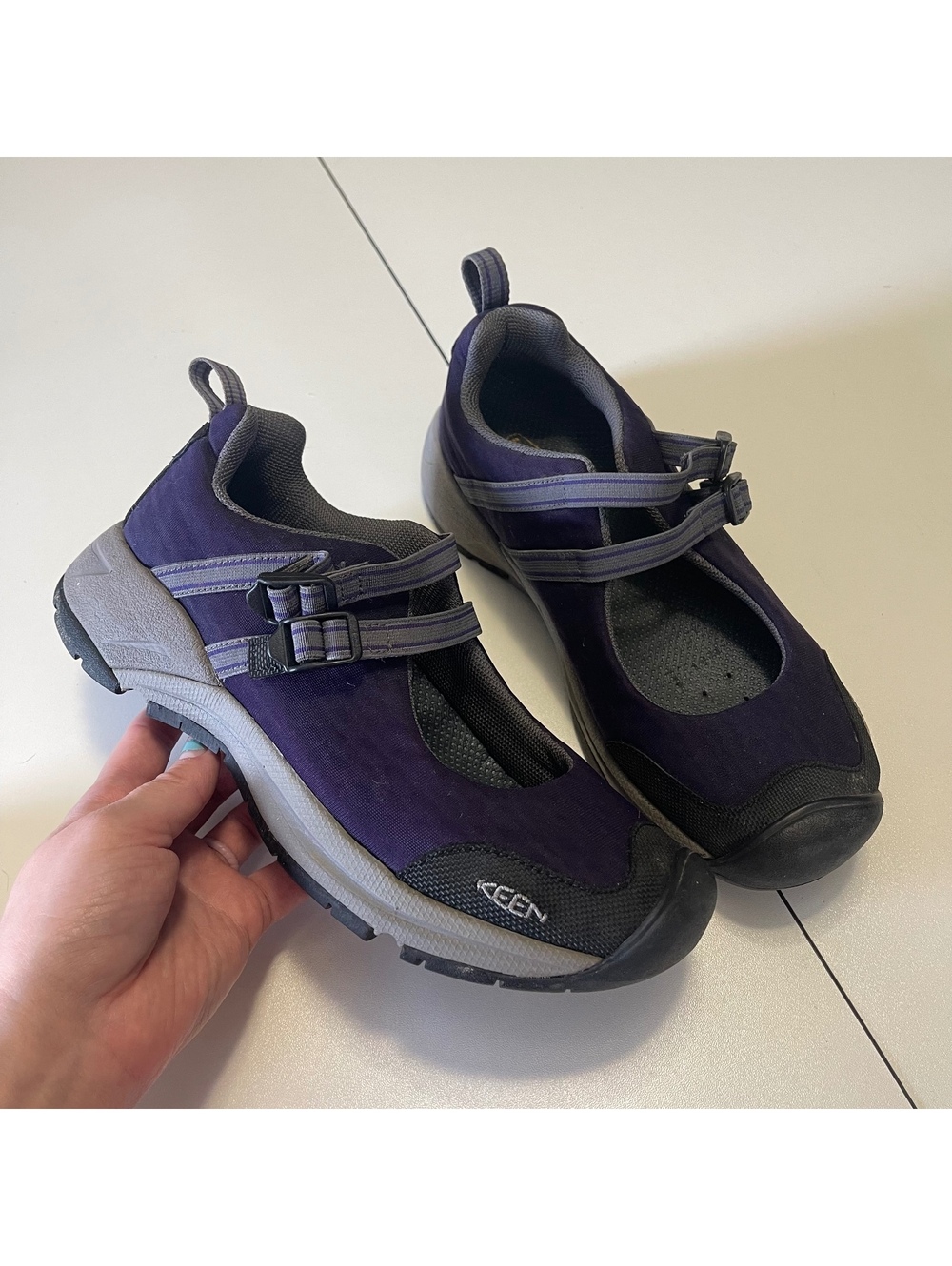 Keen Mary Jane Women's Size 8 Purple Hiking Trail Shoes